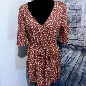 Isabel brand maternity BELTED LEOPARD PRINT TUNIC Size M